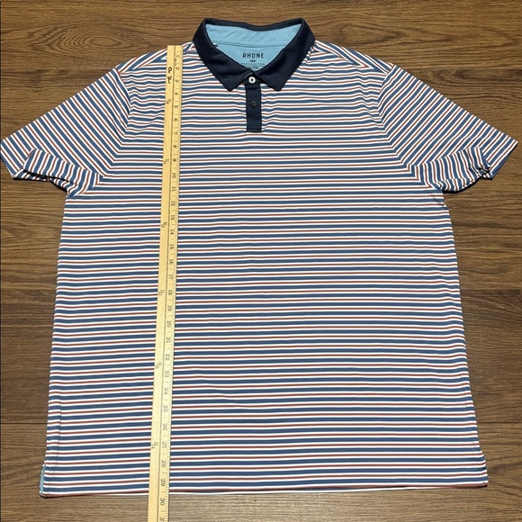 🔥🔥🔥Rhone Multicolor Striped Polo with Navy Accents Size: XXL🔥🔥🔥 - Picture 5 of 6